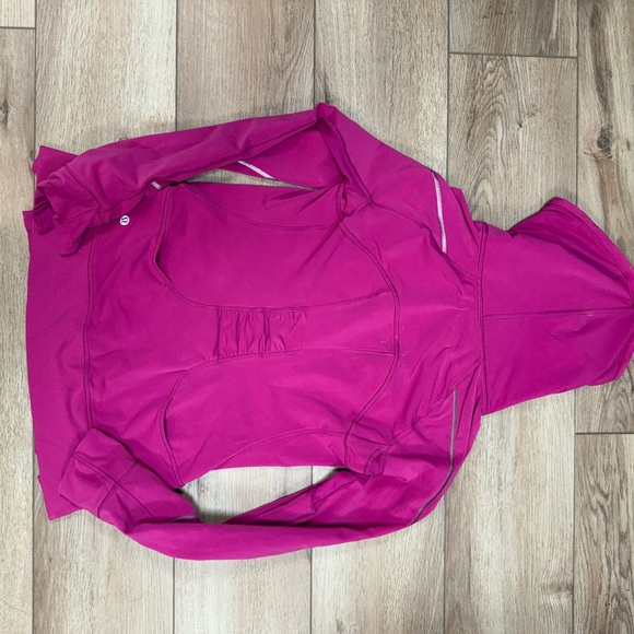 Lululemon Flurry Fighter Pullover size 6 violet - Picture 2 of 3